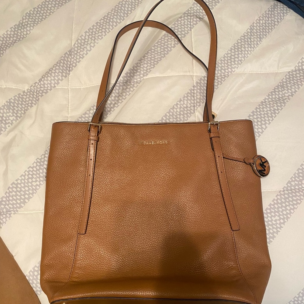 Large Michael Kora bag. Real leather excellent condition